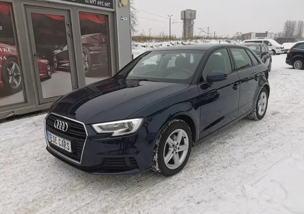 audi Audi A3 cena 69897 przebieg: 115000, rok produkcji 2017 z Zawidów